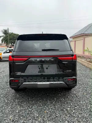 Lexus LX 600 2024 Black