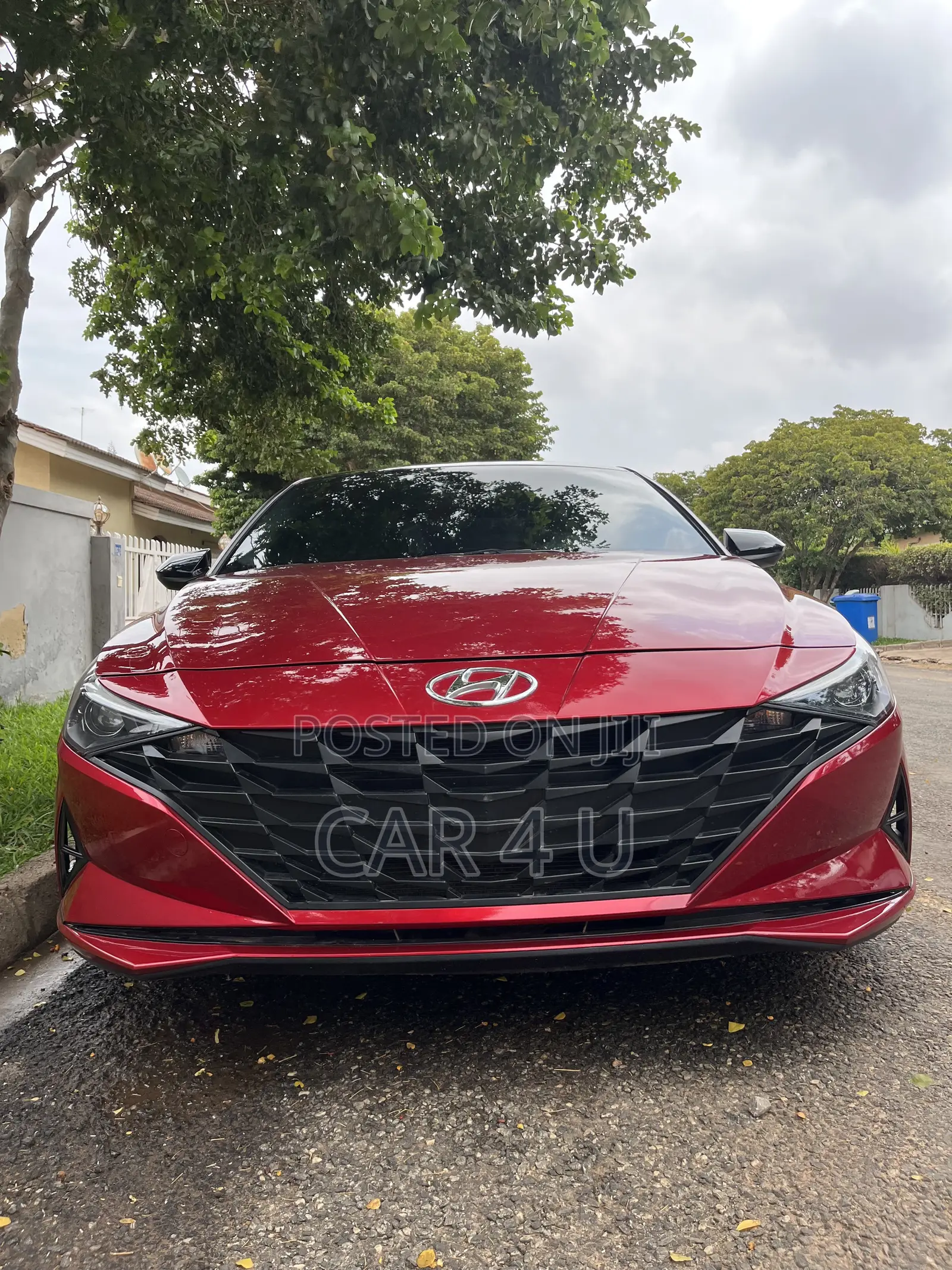 Hyundai Elantra 2023 Red
