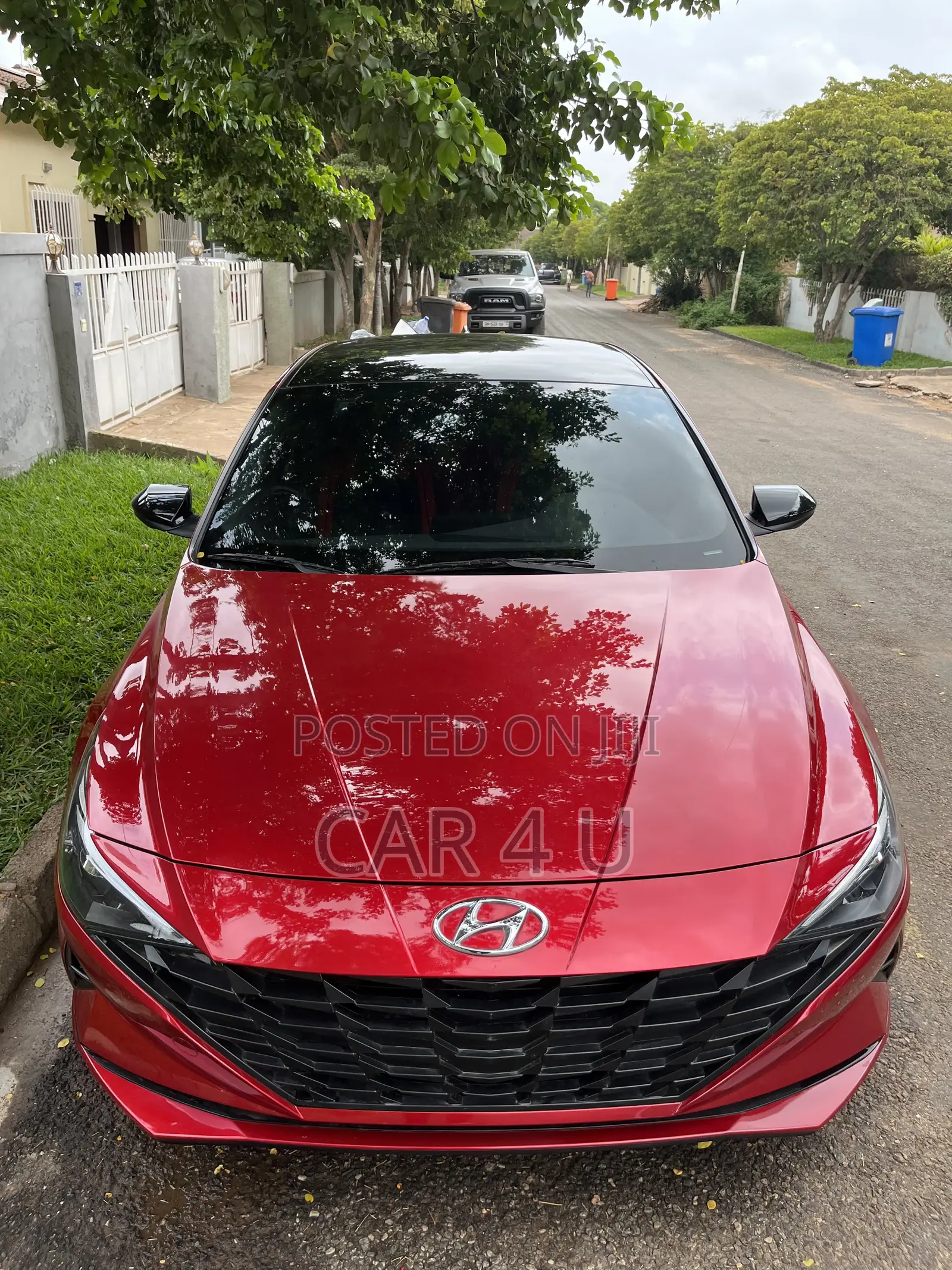 Hyundai Elantra 2023 Red