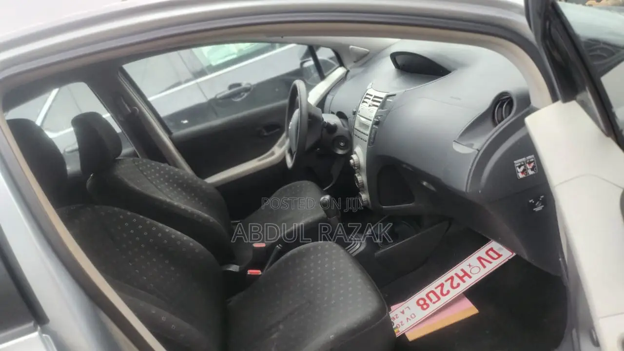 Toyota Yaris 2008 Silver