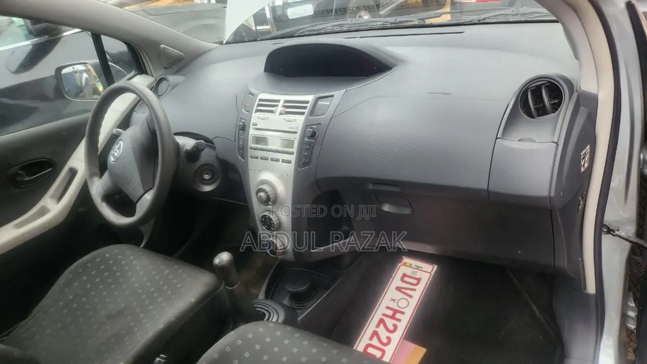 Toyota Yaris 2008 Silver