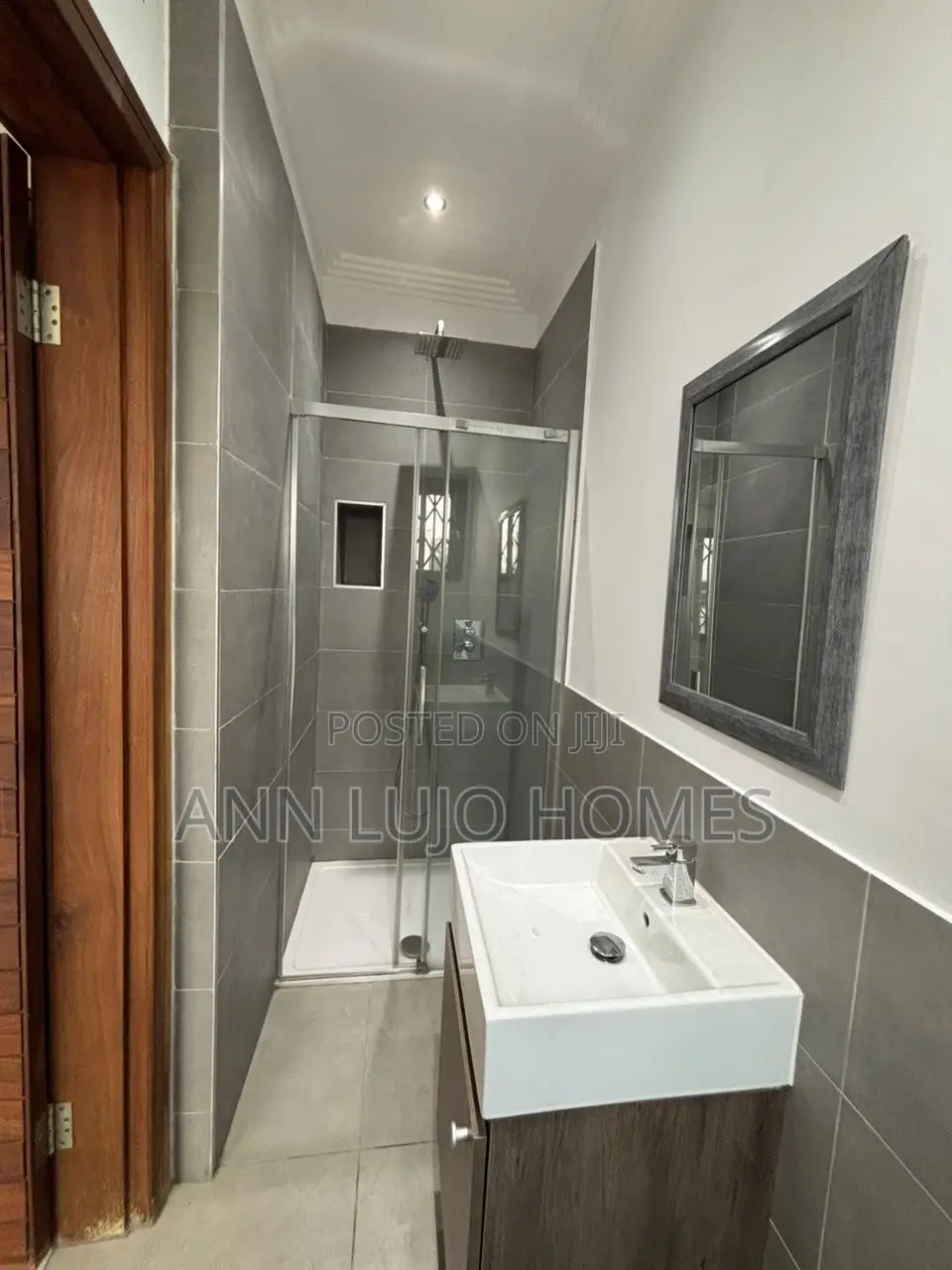 3bdrm Townhouse/Terrace in Ghana Link Area for sale