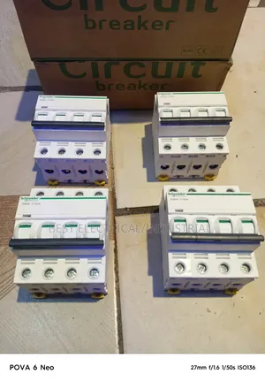 Schneider 4 Pole Breaker 100A