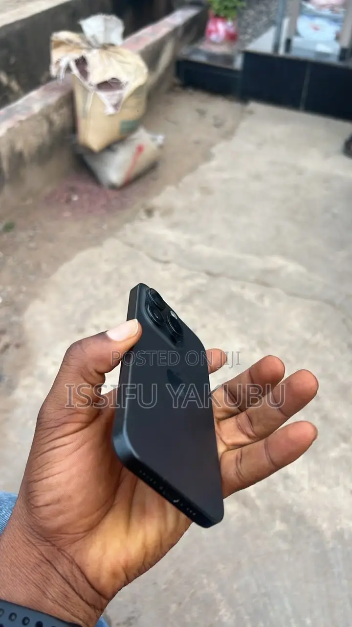 Apple iPhone 15 Pro 128 GB Black