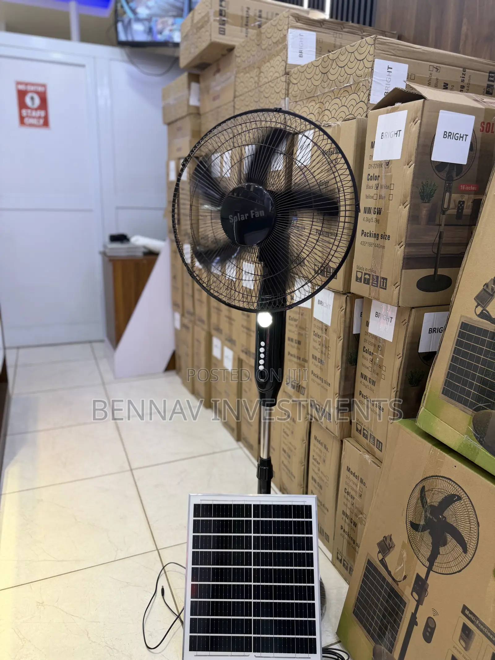 16 Inches Electric and Solar Rechargeable Fan