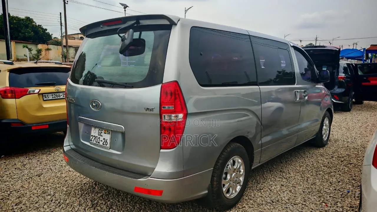 Hyundai Starex 2013 Silver