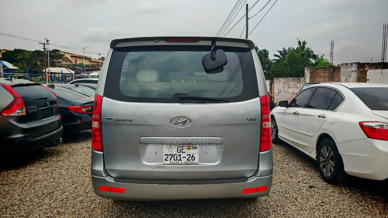 Hyundai Starex 2013 Silver