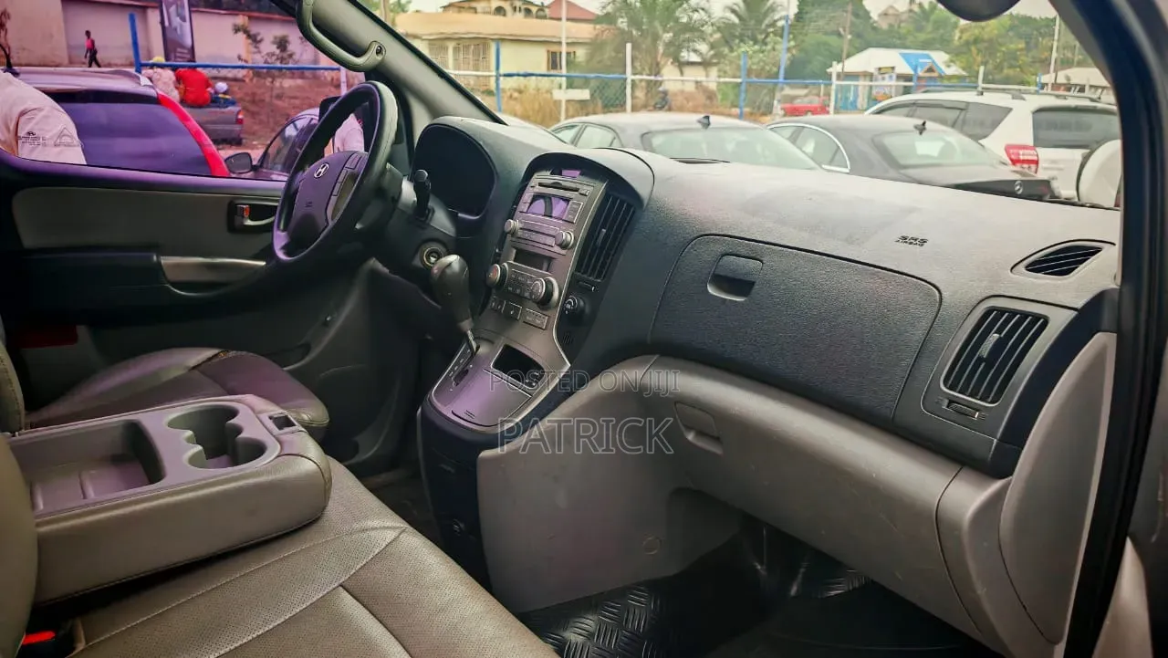 Hyundai Starex 2013 Silver