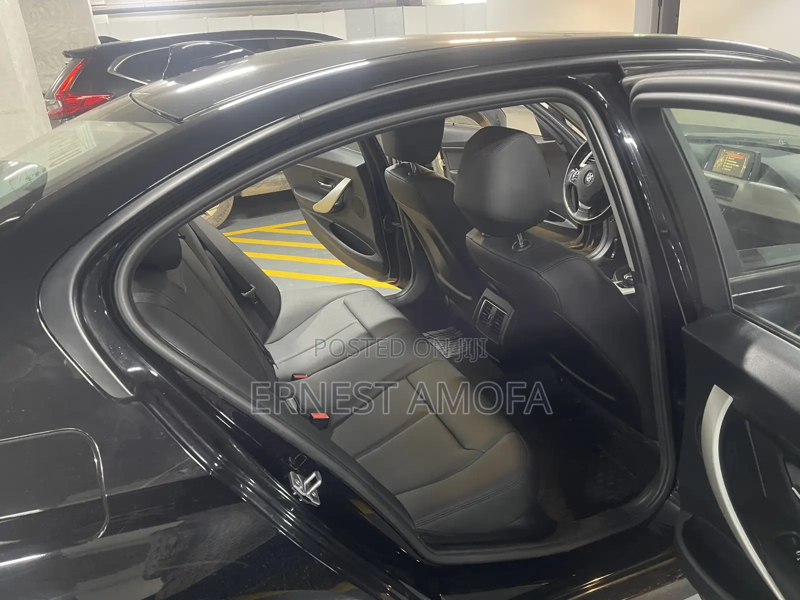 BMW 320i Sedan RWD 2017 Black