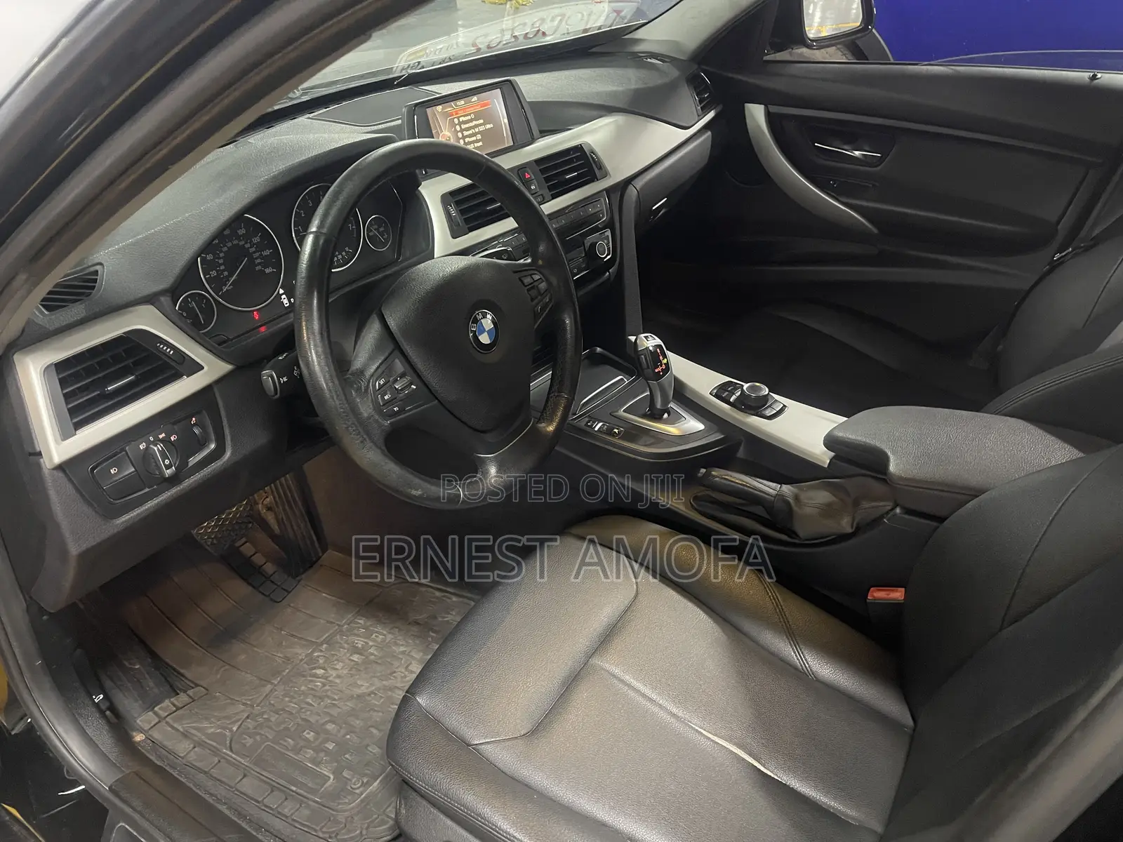 BMW 320i Sedan RWD 2017 Black