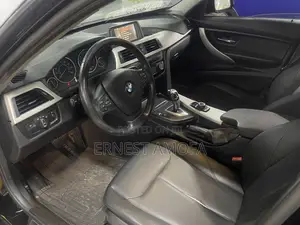 BMW 320i Sedan RWD 2017 Black