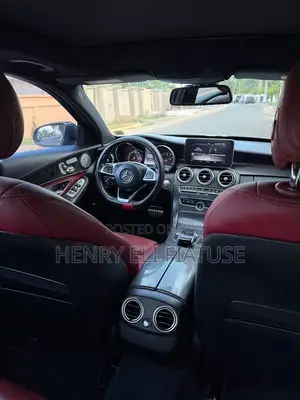 Mercedes-Benz C300 2016 Black