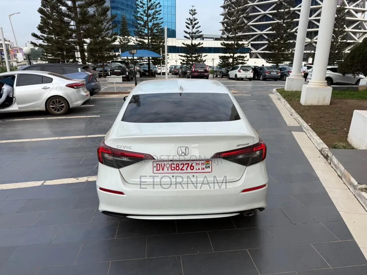 Honda Civic 2025 White