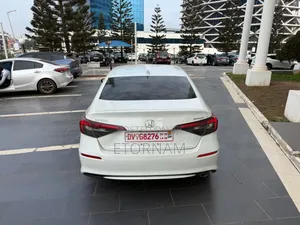 Honda Civic 2025 White