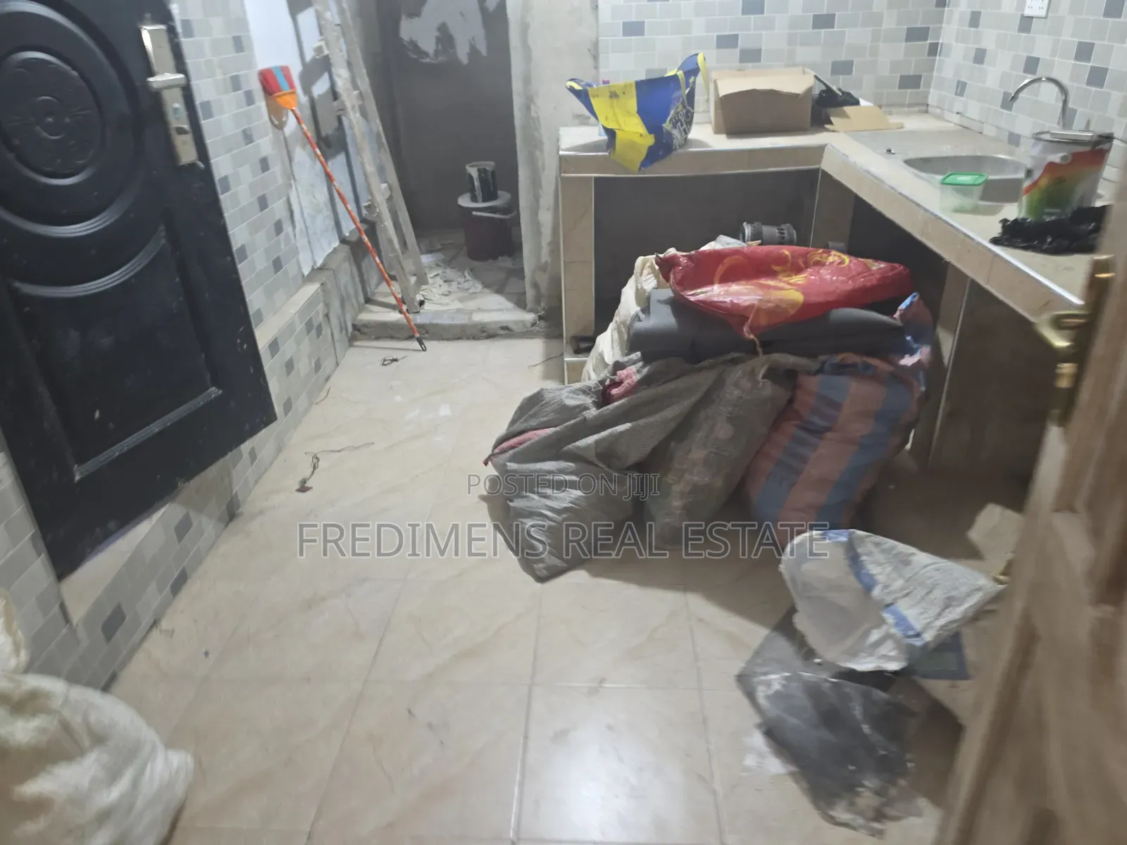 1bdrm Apartment in Fredimens Real, Afigya-Kwabre for rent