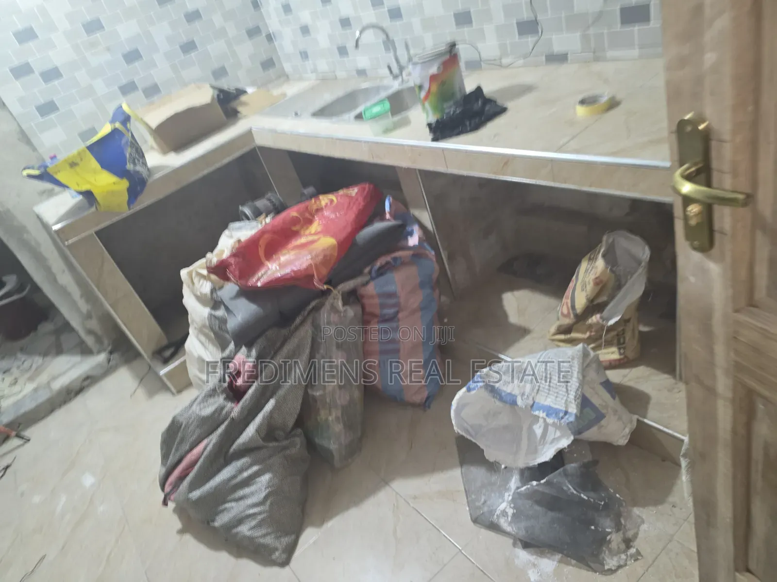 1bdrm Apartment in Fredimens Real, Afigya-Kwabre for rent