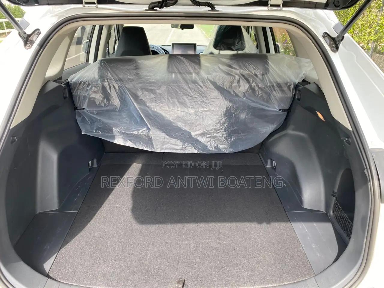 Toyota RAV4 2021 White