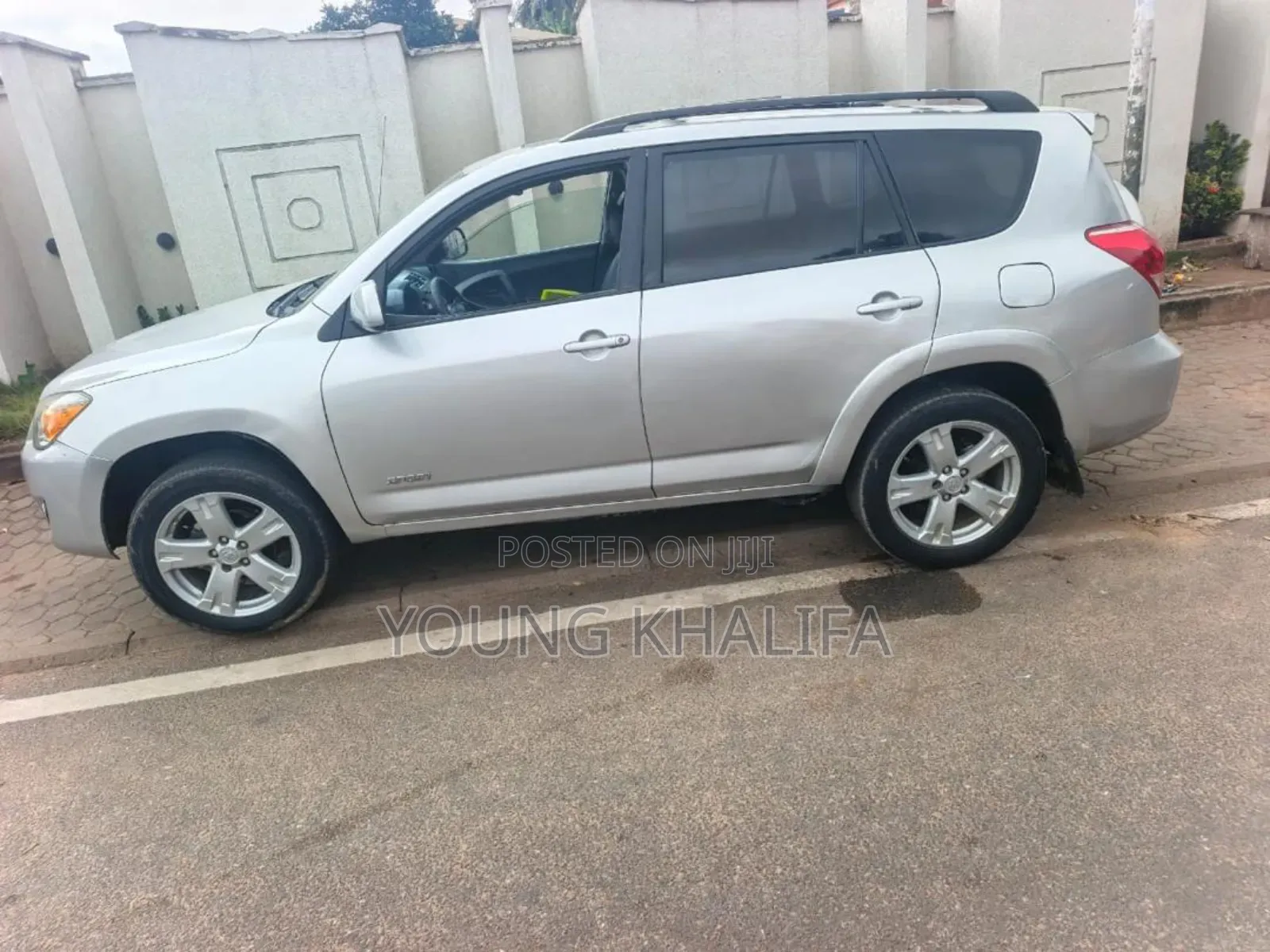 Toyota RAV4 2012 Silver