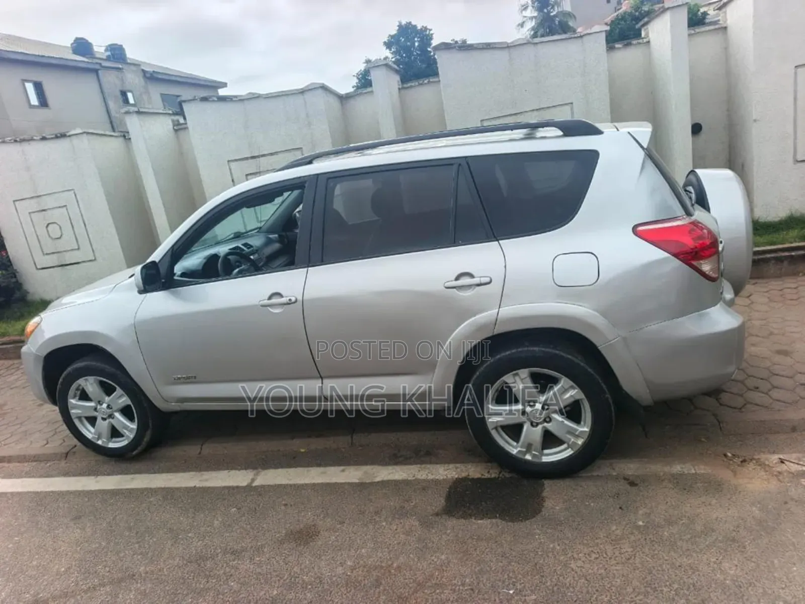 Toyota RAV4 2012 Silver