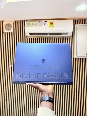 New Laptop Alienware 16 Aurora 32GB Intel Core Ultra 7 SSD 1T