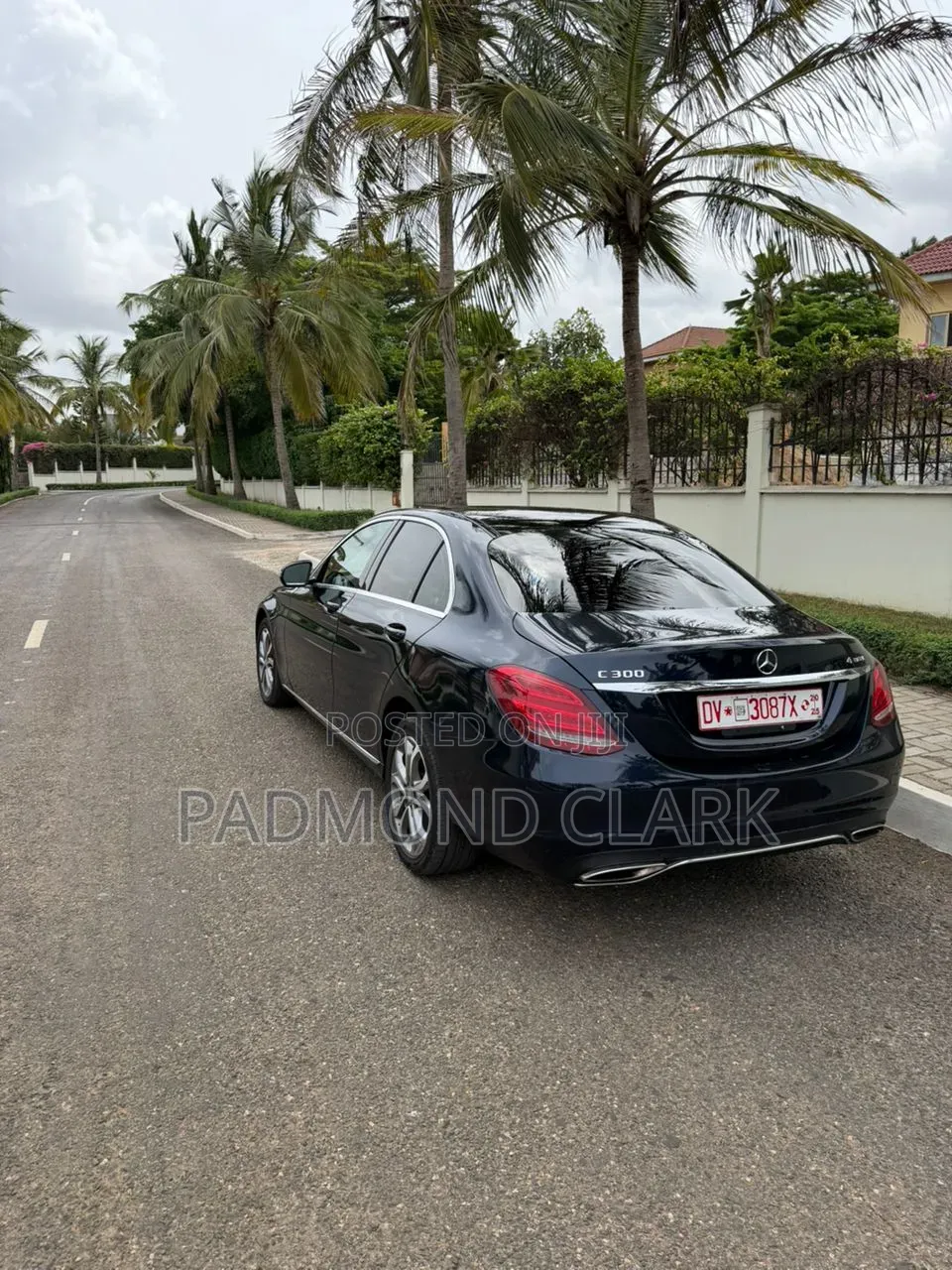 Mercedes-Benz C300 2017 Black