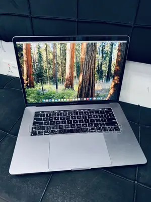 Laptop Apple MacBook Pro 2019 16GB Intel Core i7 SSD 256GB