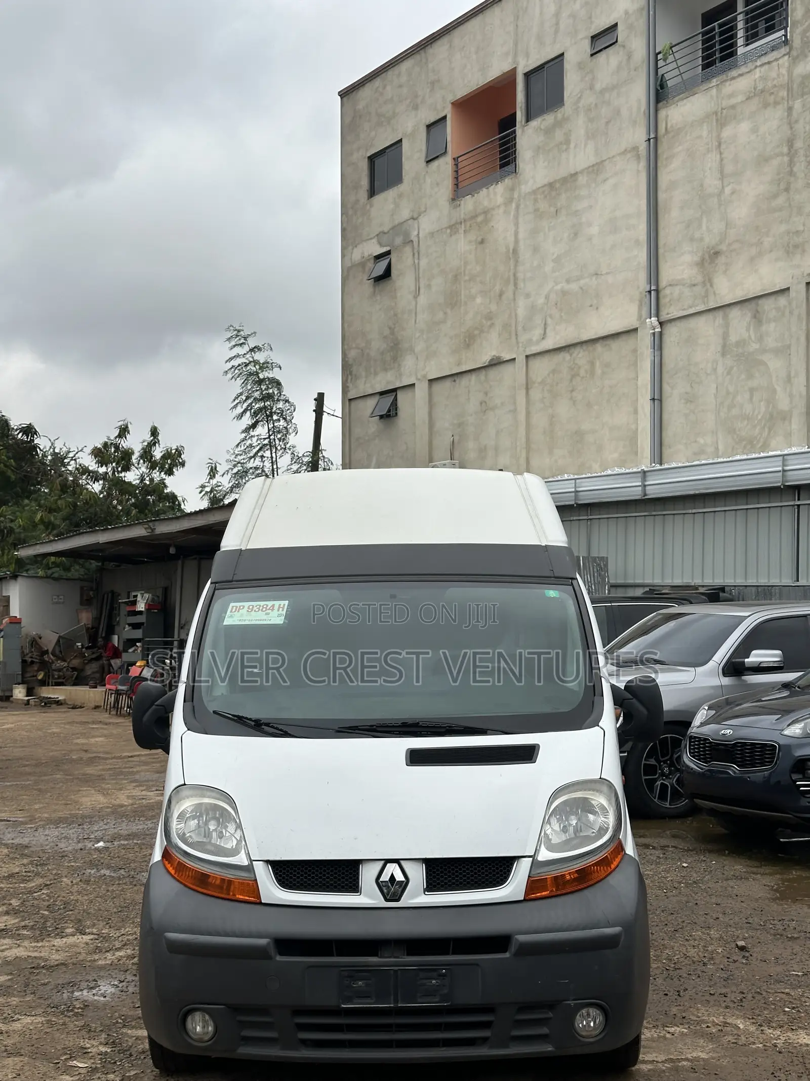 Renault Traffic 2012 White