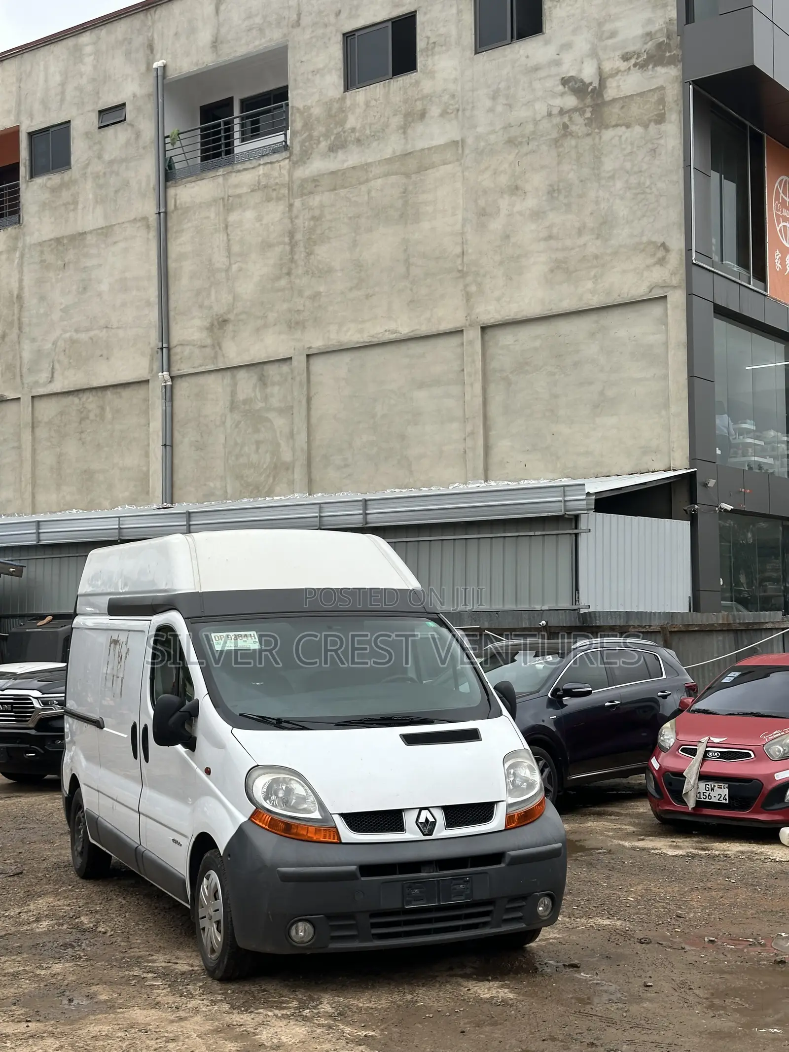 Renault Traffic 2012 White