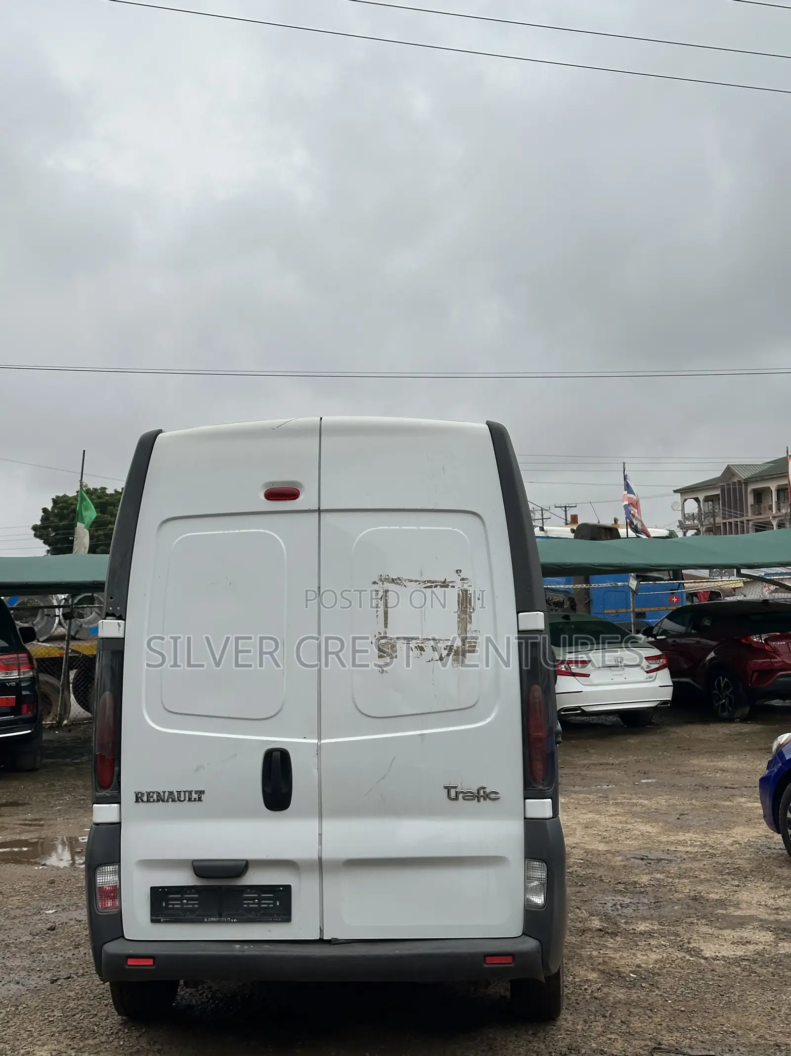 Renault Traffic 2012 White
