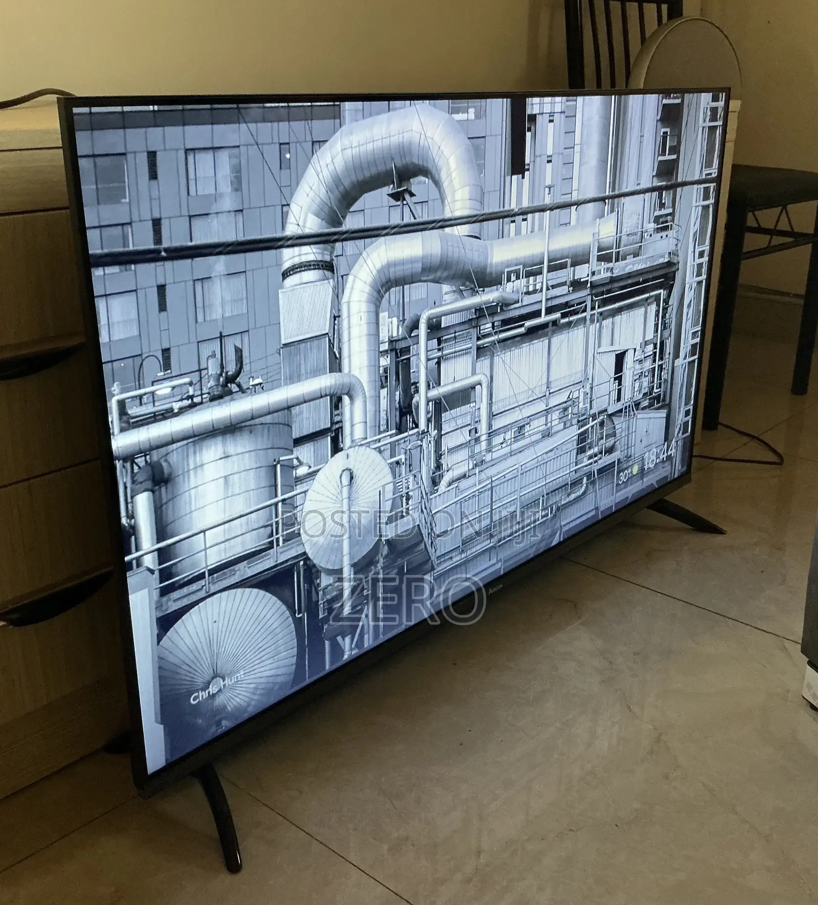 Amcon 43" Smart Google TV