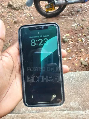 Apple iPhone XR 64 GB Black