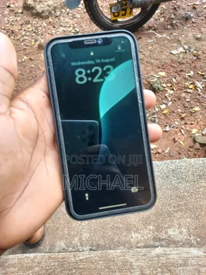 Apple iPhone XR 64 GB Black
