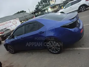 Toyota Corolla 2016 Blue