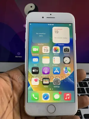 Apple iPhone 8 64 GB White