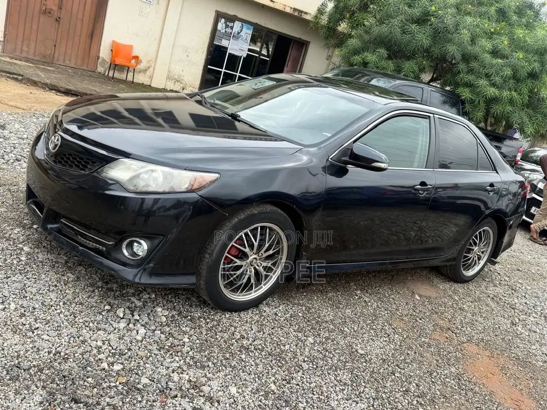 Toyota Camry 2013 Black