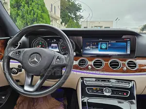 Mercedes-Benz E300 4Matic AWD Sedan (2.0L 4cyl 9A) 2017 Black
