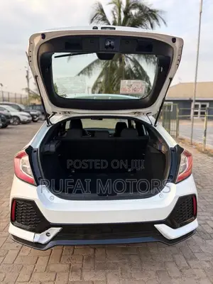 Honda Civic Sport 4dr Hatchback (1.5L 4cyl) 2017 White