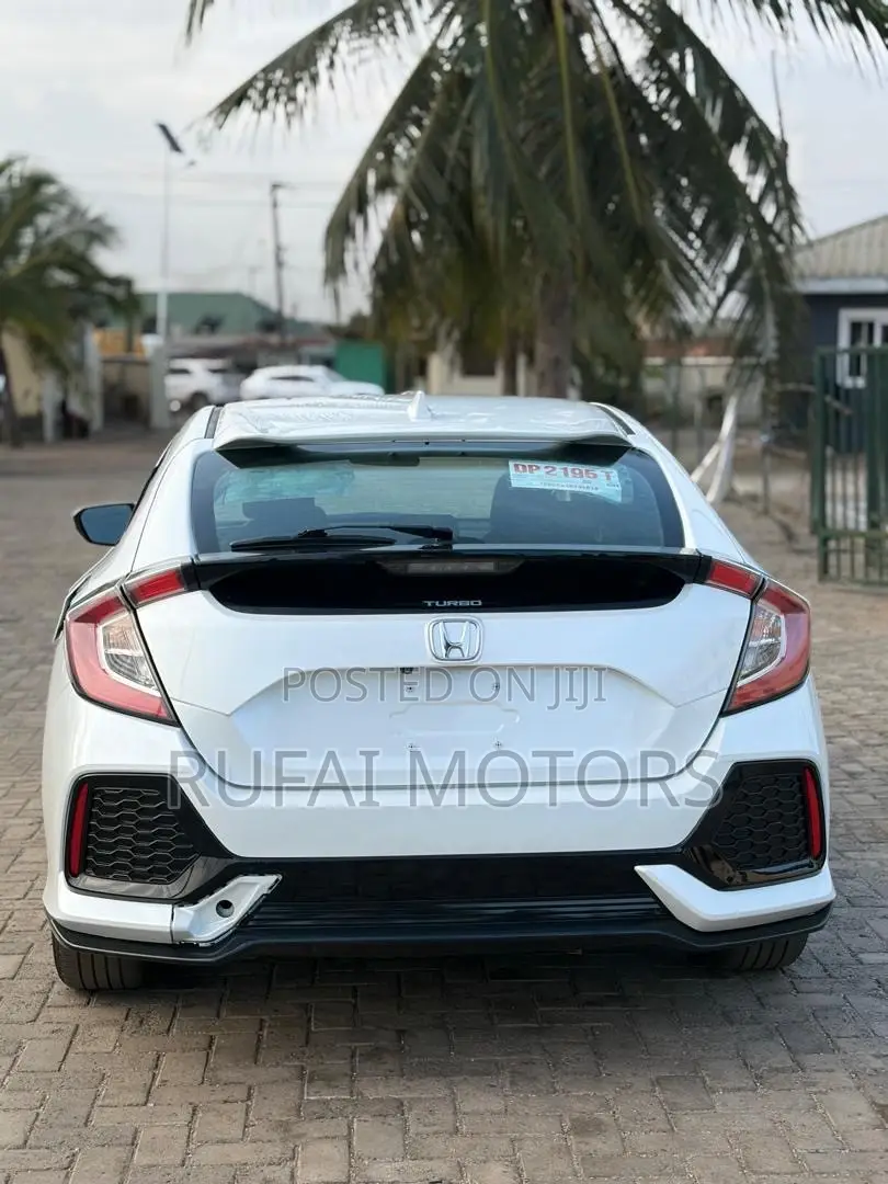 Honda Civic Sport 4dr Hatchback (1.5L 4cyl) 2017 White
