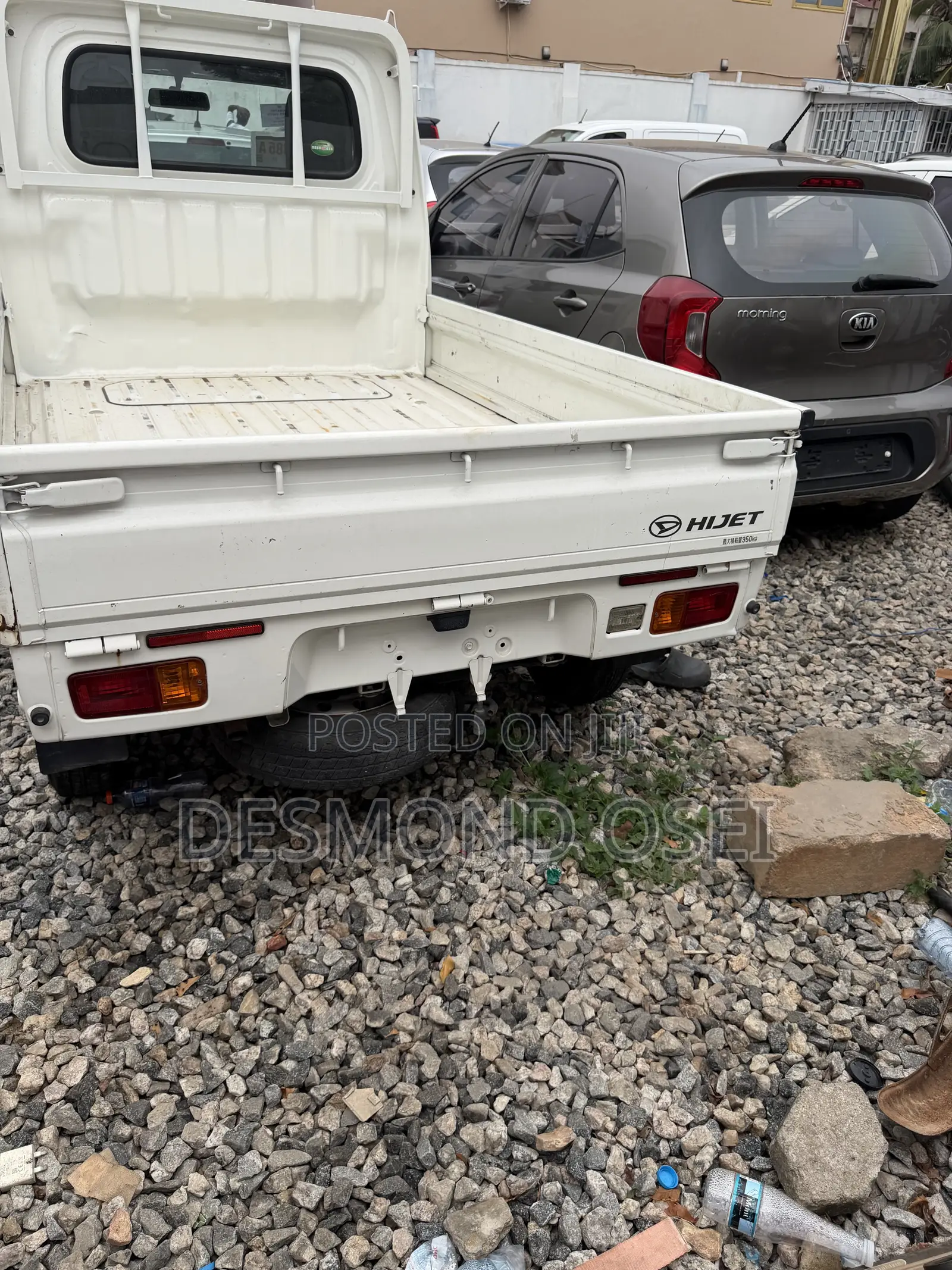 Daihatsu Ayla 2015 White