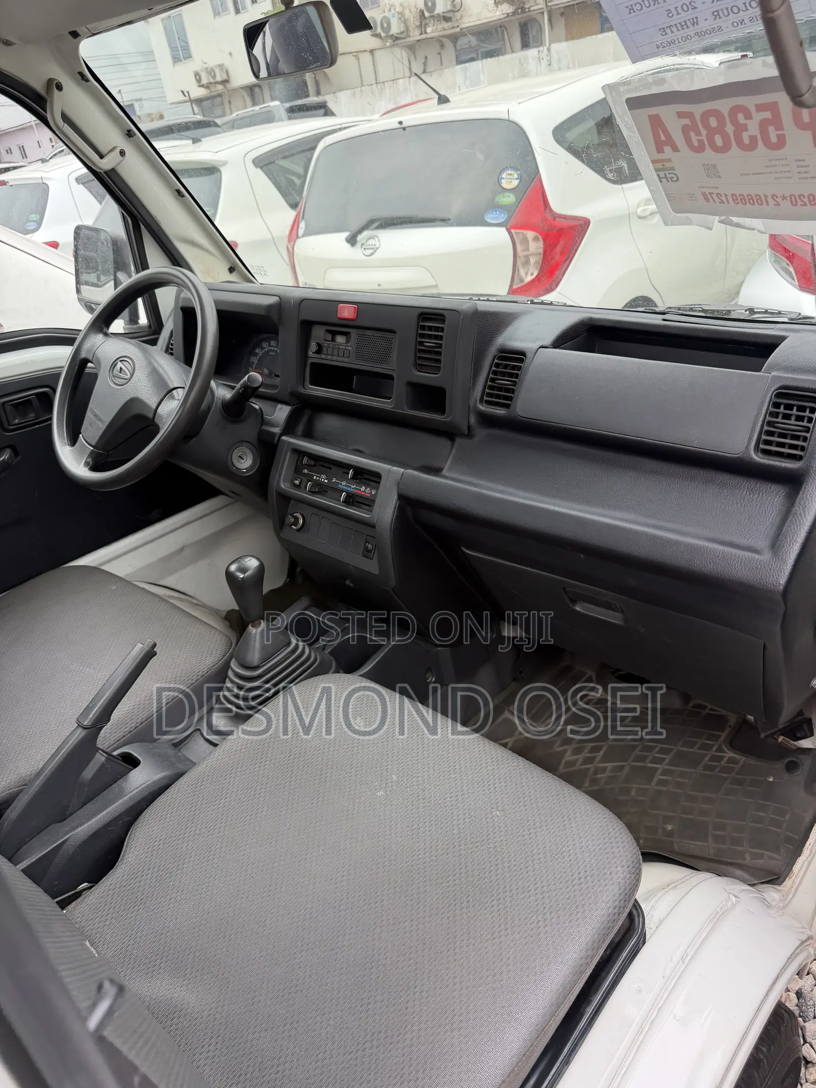 Daihatsu Ayla 2015 White