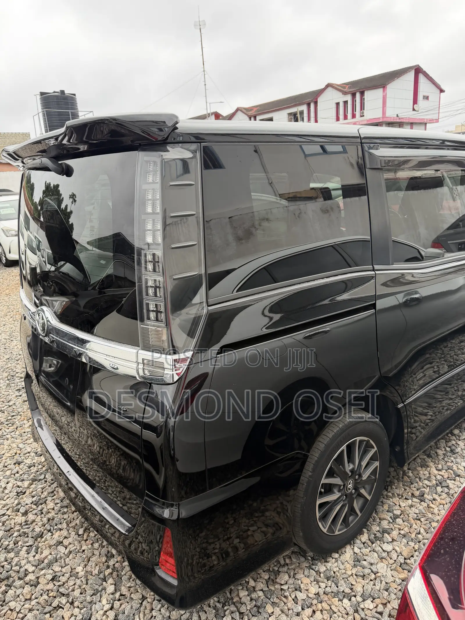 Toyota Voxy 2014 Black