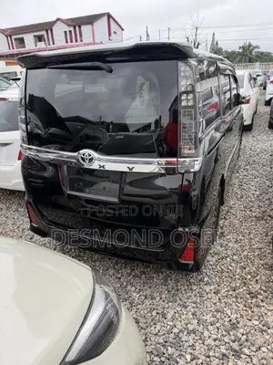 Toyota Voxy 2014 Black