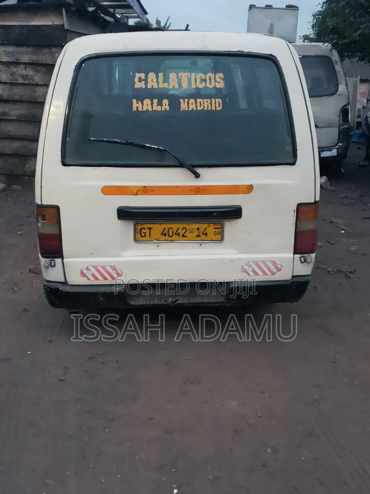 Nissan Caravan (Urvan) 1999 Grey