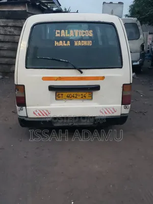 Nissan Caravan (Urvan) 1999 Grey