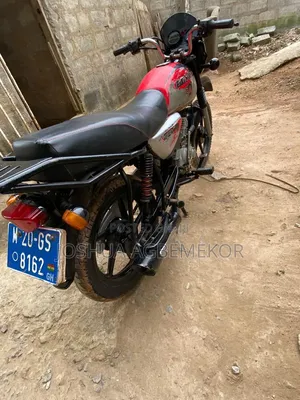 Bajaj Boxer 2020 Red