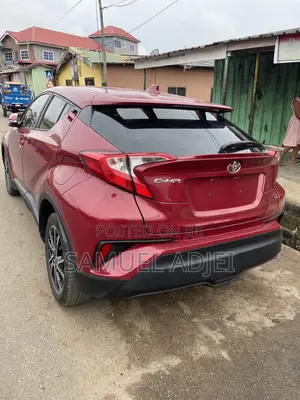 Toyota C-HR 2019 Red