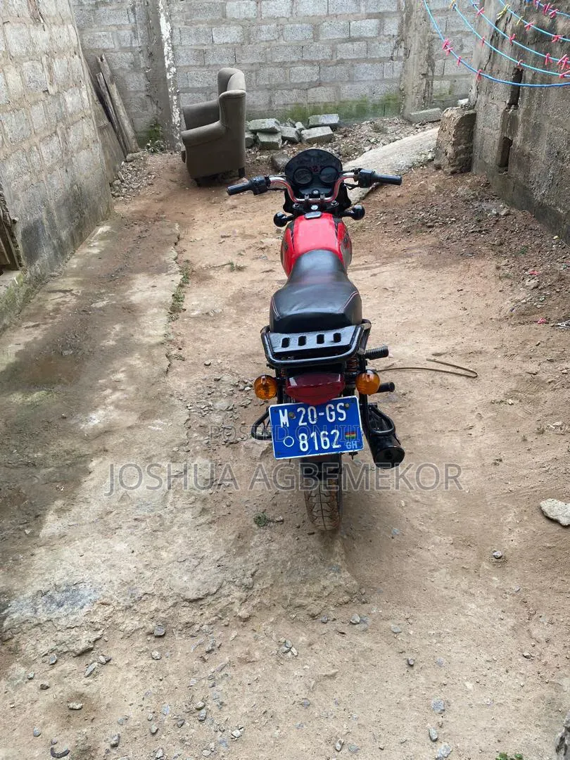 Bajaj Boxer 2020 Red