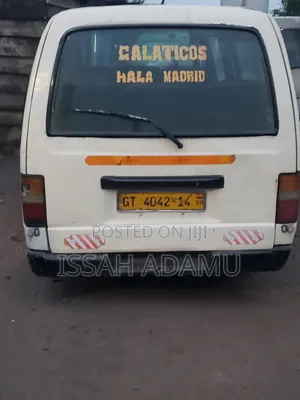Nissan Caravan (Urvan) 1999 Grey