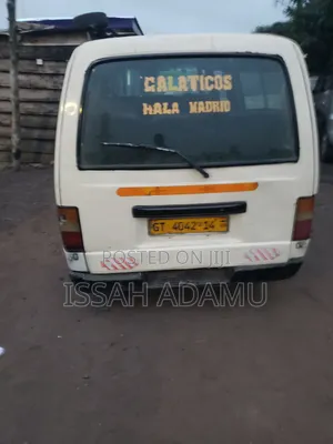 Nissan Caravan (Urvan) 1999 Grey