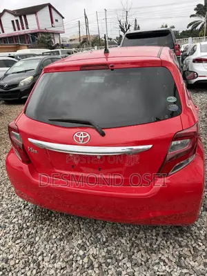 Toyota Vitz 1.5 FWD 3dr 2014 Red